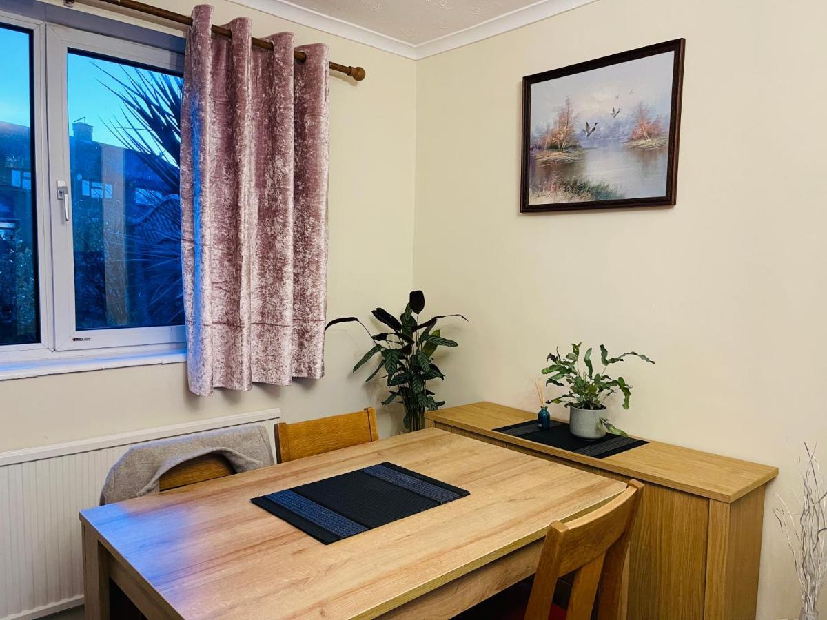 St Ives, King Bed Cosy Home, Parking, Fast Wi Fi Bagian luar foto